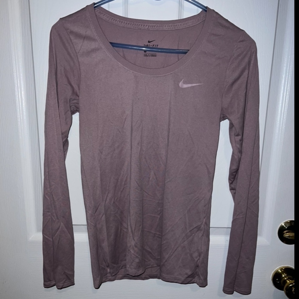 Nike Dri-Fit Women's Long Sleeve Tee - mauve